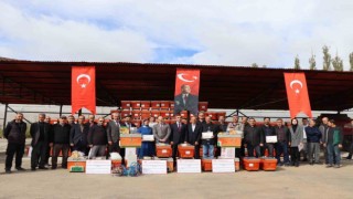 Oltuda ana arı yetiştiriciliği projesi