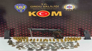Orduda sikke ve tarihi objeler ele geçirildi