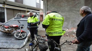Orduda tescilsiz ve yakalaması olan motosikletler ele geçirildi