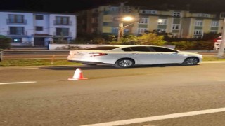 Otomobilin çarptığı 3 çocuk annesi kadın hayatını kaybetti