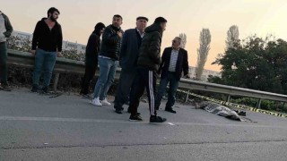 Otomobilin çarptığı adam hayatını kaybetti