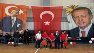 Özalpta Cumhuriyet Bayramı coşkuyla kutlandı