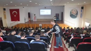 Polis ekiplerince öğrencilere narko gençlik eğitimi