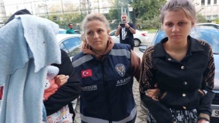 Polisin evinden silah ve ziynet eşyası çalan 2 kadın tutuklandı