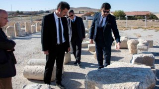 Rektör Yılmaz: Savatra Antik Kentindeki çalışmalar önemli