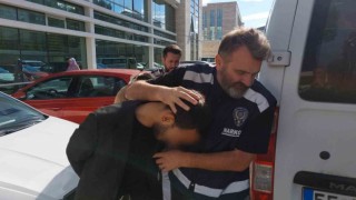 Saç kurutma makinesi içinde uyuşturucuyla yakalanan avukat tutuklandı