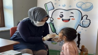 Sakaryanın o ilçesinde anaokulu öğrencilerine diş taraması