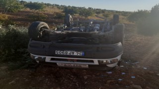 Şanlıurfada otomobil devrildi: 5 yaralı