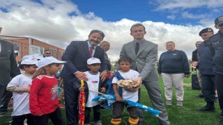 Seyitgazide mevsimlik işçilerin çocukları sporla buluştu