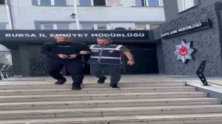 Siber dolandırıcılıktan hapis cezasıyla aranan şüpheli 4 yıl sonra Bursada yakalandı
