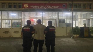 Silahlı yağma suçundan kesinleşmiş cezası bulunan firariyi jandarma yakaladı