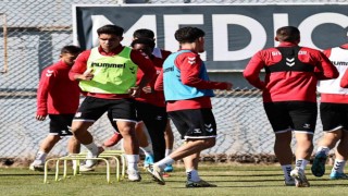 Sivasspor minyatür kalede maç yaptı