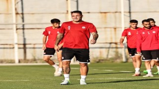 Sivasspora Rey Manaj idmanlara başladı