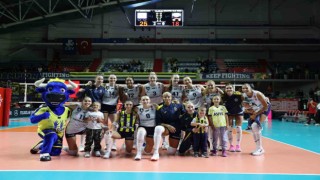 Sultanlar Ligi: Fenerbahçe: 3 - Nilüfer Belediyespor: 0
