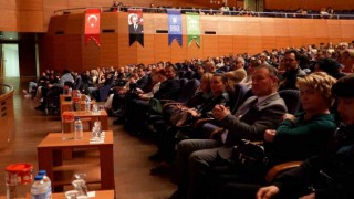 Sunay Akın, Cumhuriyete Giden Yolda Bursalılar ile buluştu