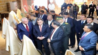 Tarihi Taşhanda Cumhuriyet konulu resim sergisi açıldı