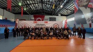 Tatvanda ihtiyaç sahibi 20 engelliye akülü araç dağıtıldı