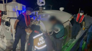 Ticari gemide rahatsızlanan vatandaşa tıbbi tahliye