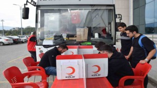 Tıp Fakültesi hastanesi çalışanları ve öğrencilerden kan bağışı