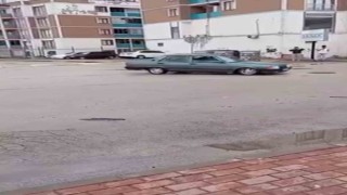TOFAŞ sürücüsü yol ortasında dakikalarca drift attı, o anları kayda aldırdı