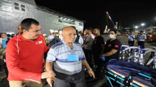 Türk Kızılaydan Lübnandan tahliye edilenlere sıcak yemek