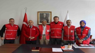 Türk Kızılayı engellileri sevindirdi