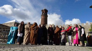 Türkiye Dil ve Edebiyat Derneği Erzurum Şubesi Kadın Kolları: Ehram Erzurumdur, Erzurum bir şehirden öte vatandır, mülk-i İslamdır