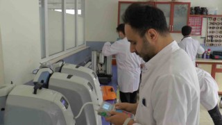 Türkiyede ilk: Öğrenciler KOAH cihazlarını onarıyor