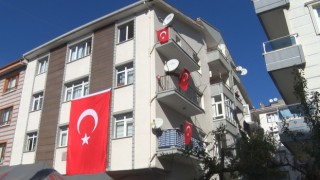 TUSAŞ şehidi Cambazın babası: “Ben oğluma bir tokat vurmadım, elimi kaldırmadım. Nasıl kıydılar benim oğluma”