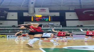 TVF Kadınlar 1. Ligi: Bozüyük Belediyesi Eğitim Spor: 0 - Göztepe: 3