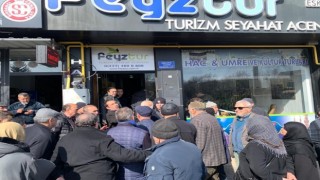 Umreye gitmek isteyen yüzlerce kişiyi dolandıran şüphelilerin yargılandığı dava ertelendi