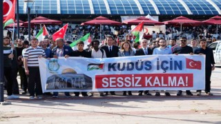 Üniversite öğrencileri Filistin için yürüdü