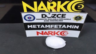 Uyuşturucu satıcısı 2 kişi tutuklandı