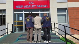 Uyuşturucu ticaretinden aranan şahsı JASAT yakaladı