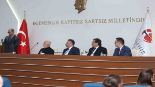 Vali Aksoy, il sağlık hizmetleri değerlendirme toplantısı gerçekleştirdi