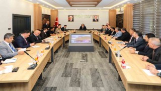 Vali Aydoğdu proje ve çalışmalar hakkında bilgilendirildi