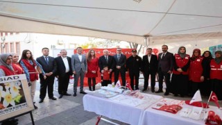 Vali Coşkun ve Başkan Çavuşoğlu kan bağışının önemine dikkat çekti