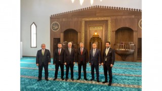 Vali Yılmaz Millet Bahçesi'nde Yapımı Tamamlanan Camiyi Ziyaret Etti.