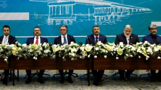 Van Valisi Balcı, İranda ekonomik işbirliği toplantısına katıldı