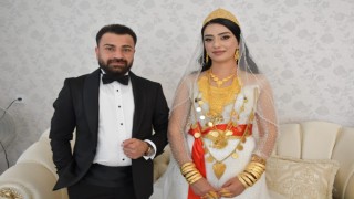 Vanda aşiret düğününde geline 4 kilo altın, damada 10 milyon TL takıldı