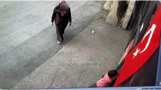 Vanda çocuk ve annenin Türk bayrağı sevgisi