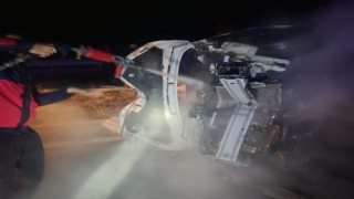 Vanda kontrolden çıkan otomobil devrildi: 5 yaralı