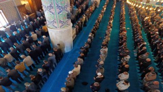 Vanda Yahya Sinvar için gıyabi cenaze namazı kılındı