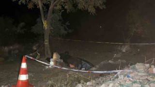 Yakınlarını görüntülü arayarak intihar etti
