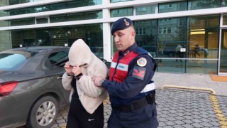 Yaşından çok suç kaydı bulunan kadın yine hırsızlık yapınca tutuklandı
