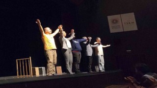 Yenişehir Belediyesi Şehir Tiyatrosu Maltepede sahne aldı