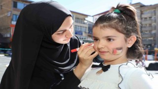 Yetimler Vakfından ‘Filistinli çocuklar için çiz etkinliği