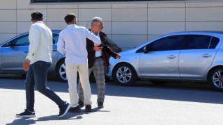 Yıldırım çarpması sonucu ölen 17 yaşındaki Selahattinin cenazesi babası tarafından alındı