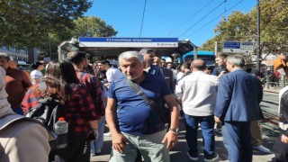 Yol çalışması nedeniyle Bağcılar - Kabataş Tramvay hattında yoğunluk yaşandı