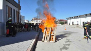 Yozgatta öğrencilere yangına müdahale eğitimi verildi
